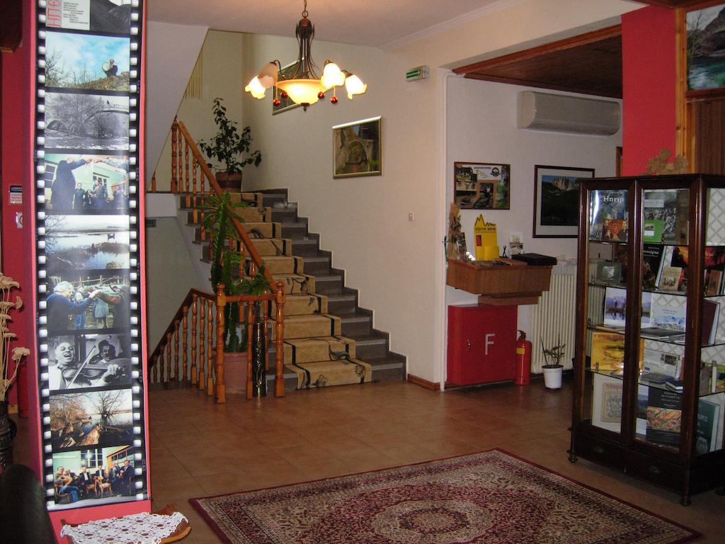 Hotel Faraggi Kleidonia 外观 照片